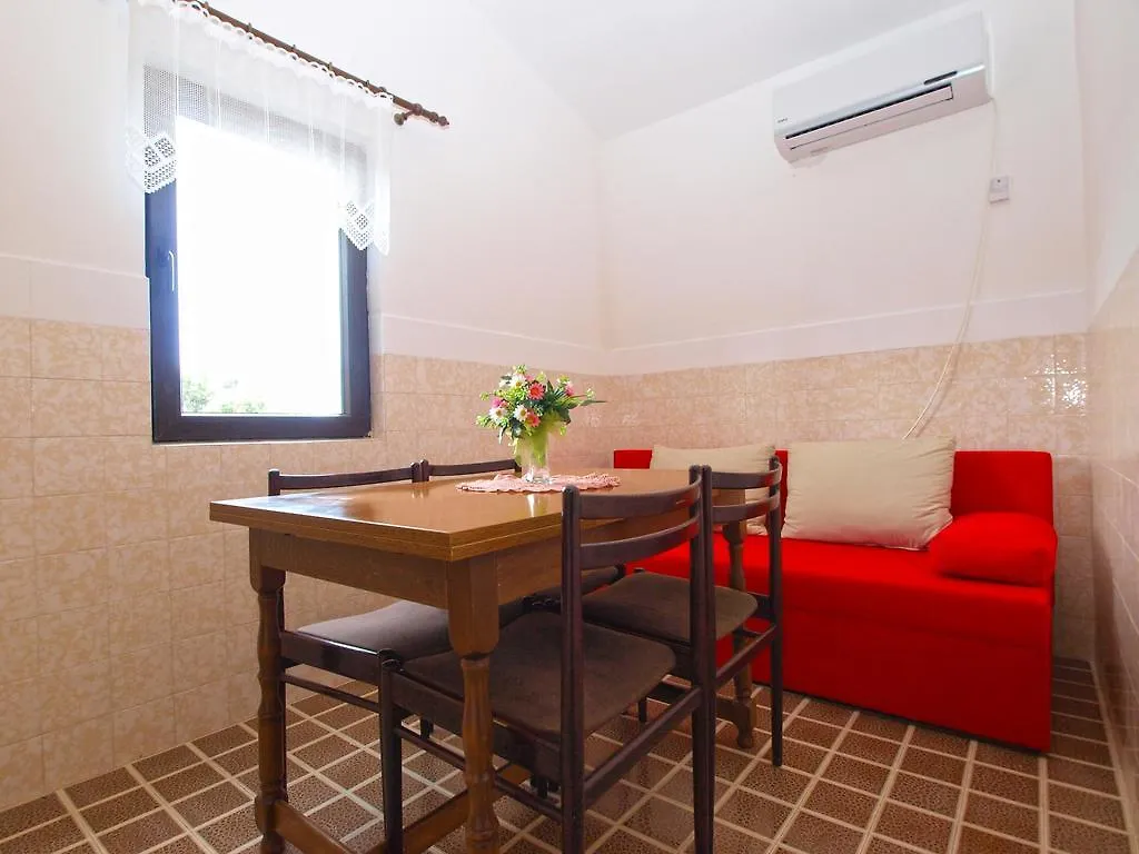 Apartments Ivan 1408 Banjole